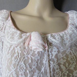 SALE Lovely Whisper Pink Lace Negligee Robe Miss Siren